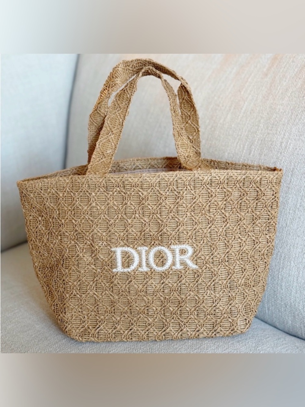 Dior Raffia-Style Woven Mini Tote Bag| Beige | From Beauty
Limited Edition - Picture 2 of 9